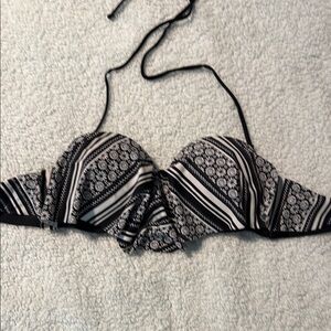Black and White Patterned Bikini Top